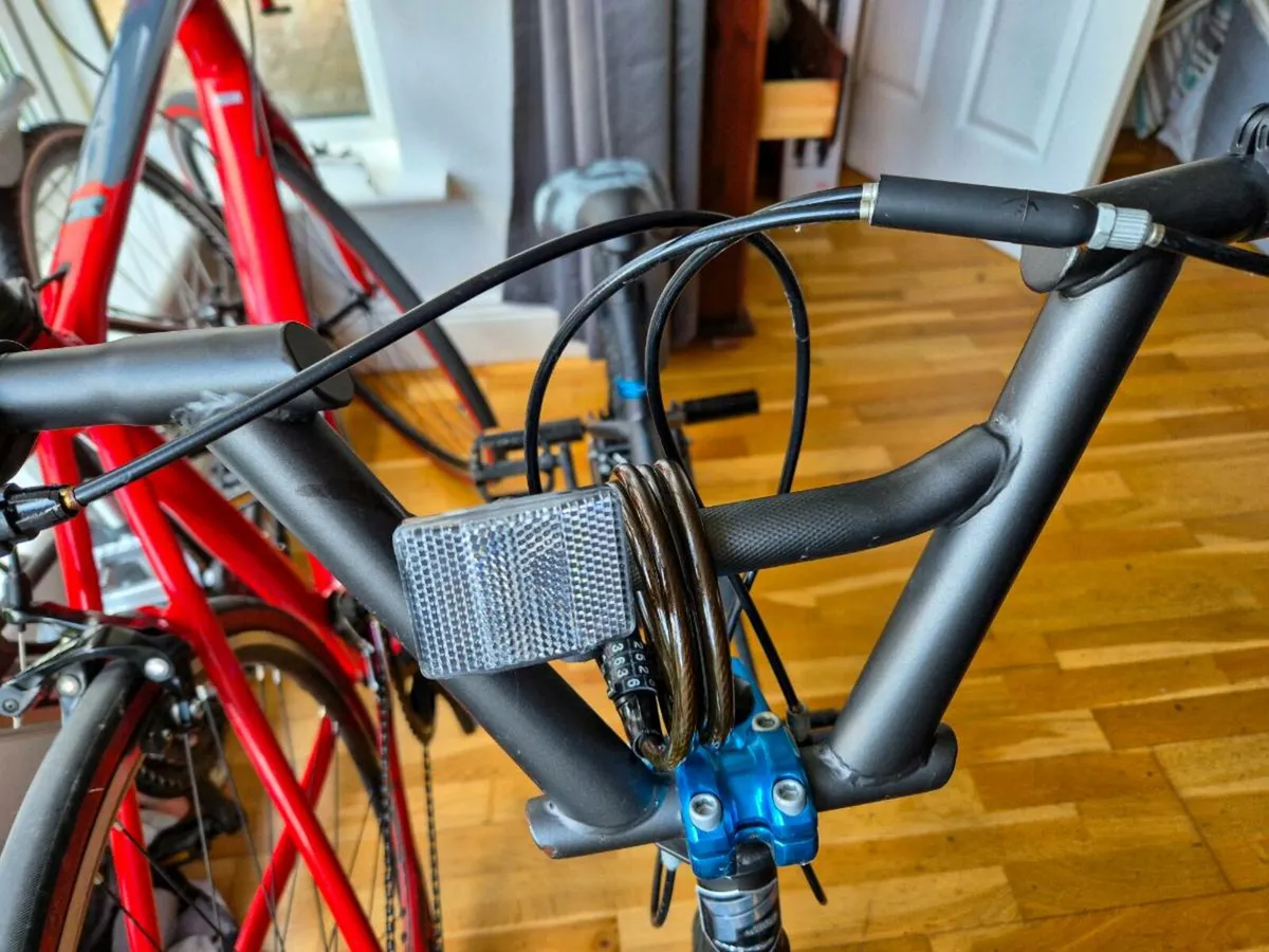 Kids Bike, as new! - Image 2