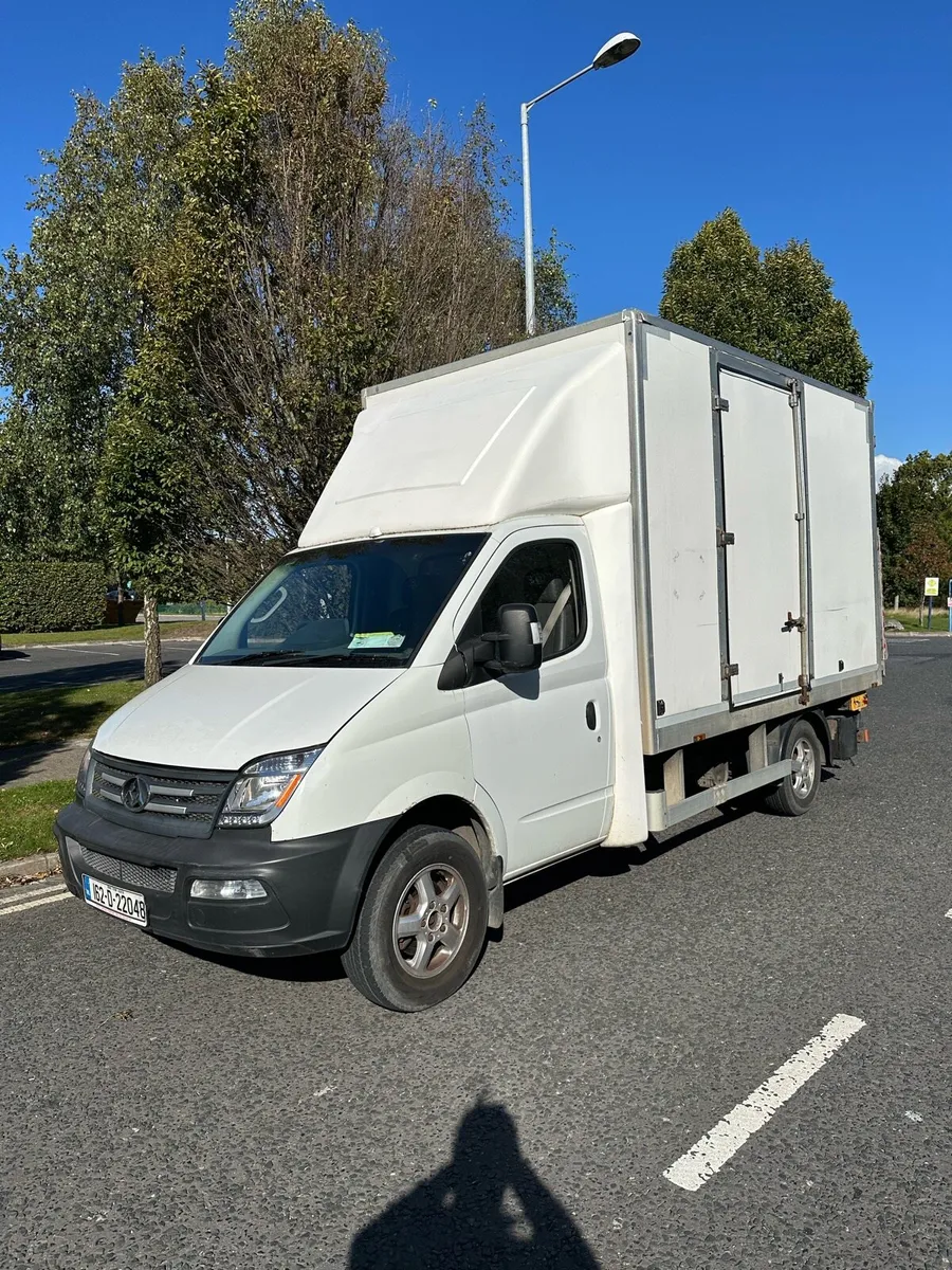 LDV BoxBody Tail-Lift 2016 DOE 09/26 - Image 1