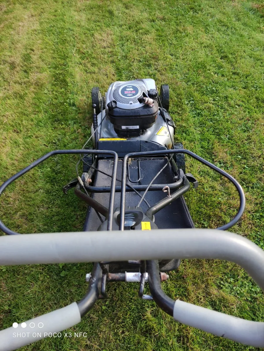 Briggs and Stratton Lawnmower - Image 2