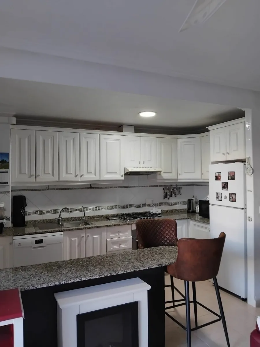 Holiday Apartment to Rent Villemartin Spain - Image 4