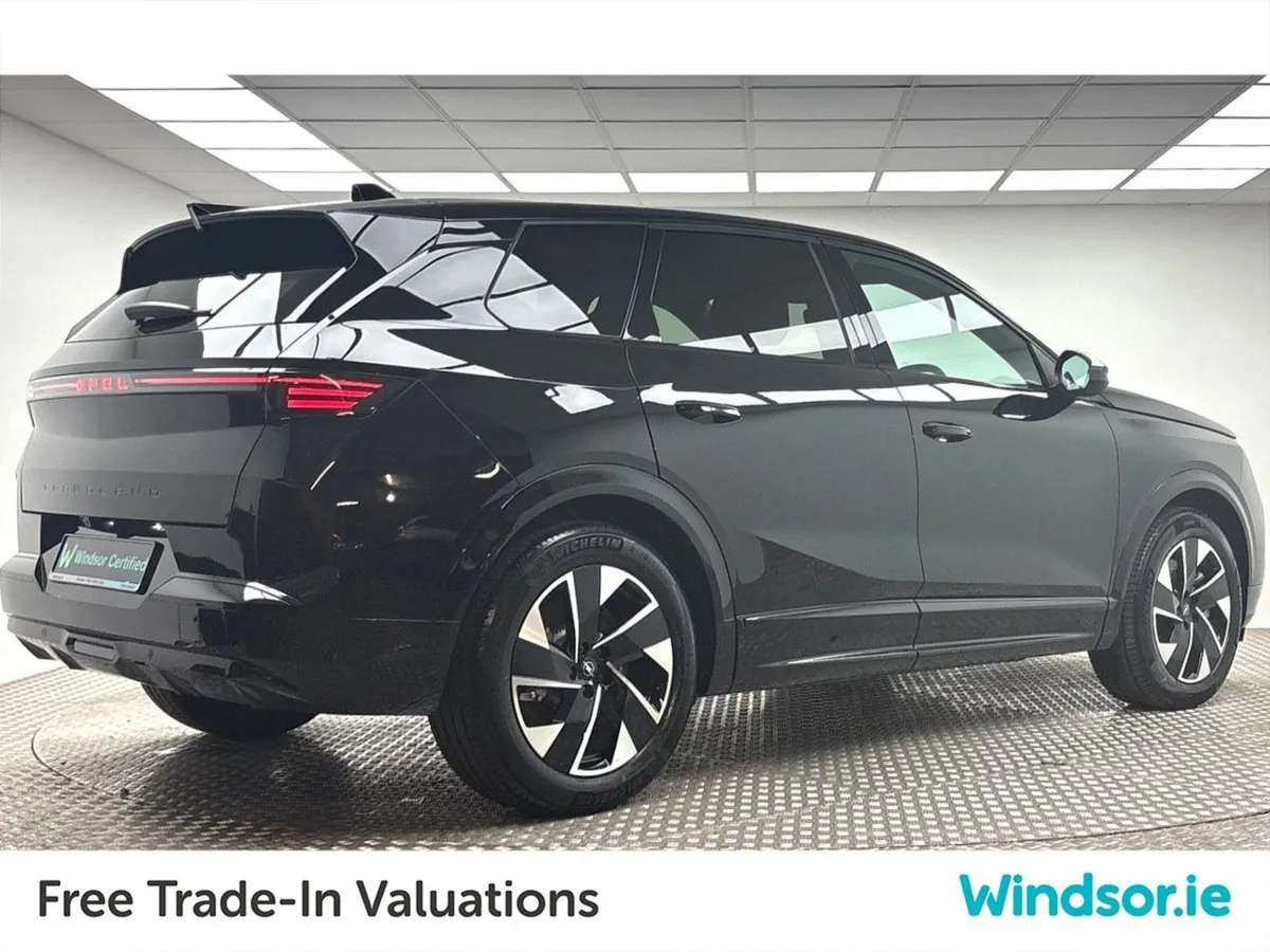 Opel Grandland Electric GS 157kW 213hp Automatic - Image 3