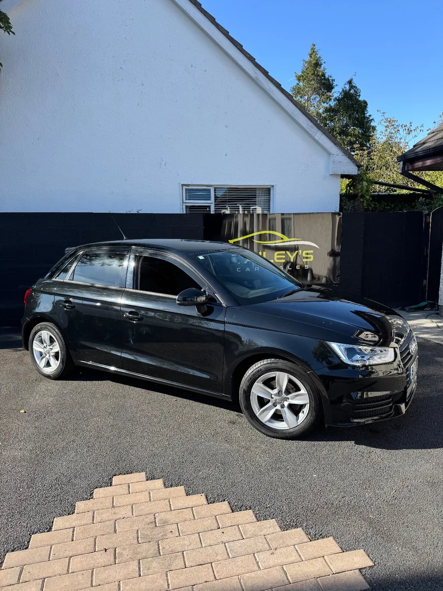 Audi A1 SE 1.0 automatic - Image 2