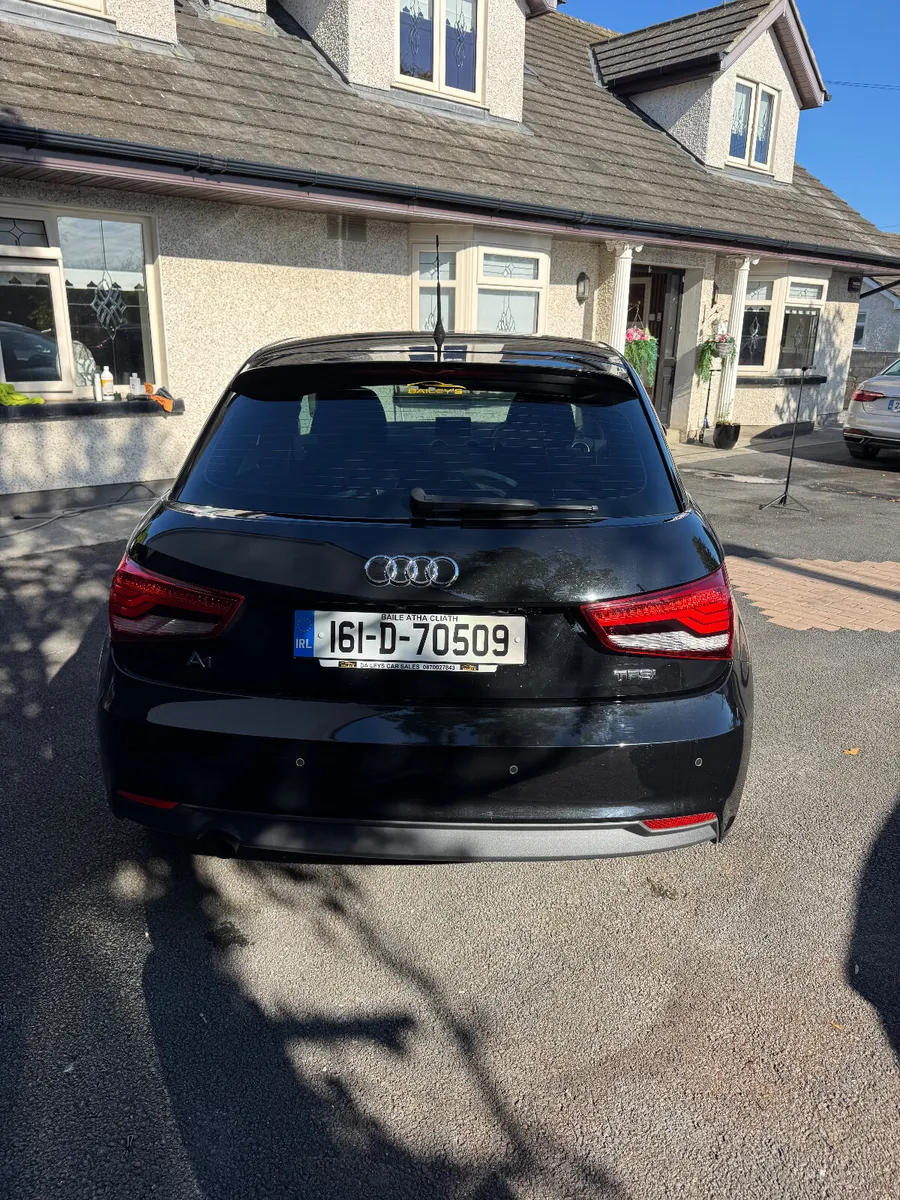 Audi A1 SE 1.0 automatic - Image 4