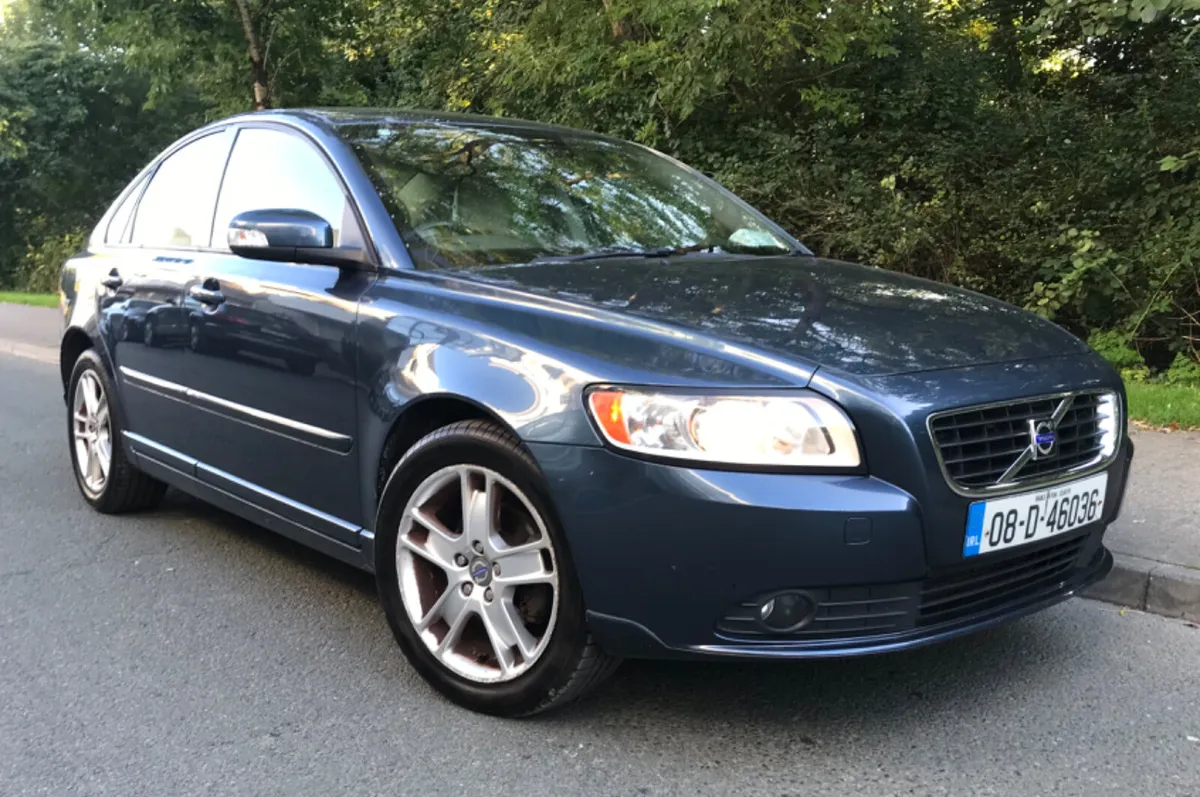 Volvo S40 2008  1.8 SE Flexifuel - Image 2