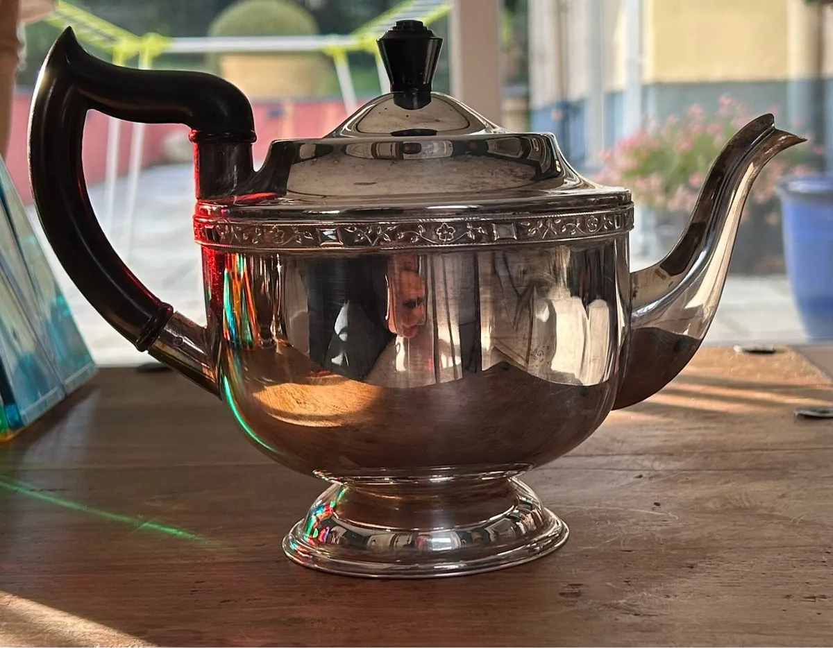 Viners of Sheffield 4-Piece Silver Plated Tea Set - Image 2