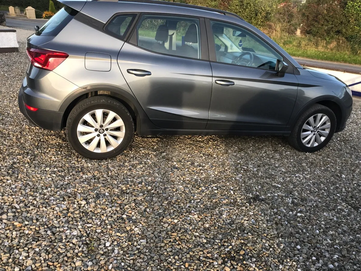 Seat Arona - Image 1