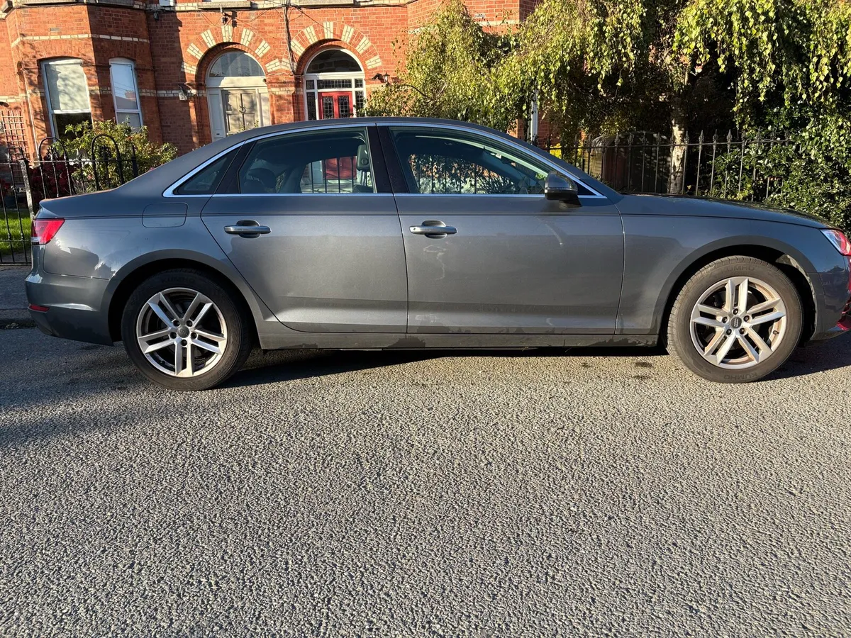 Audi A4 2016 - Image 4