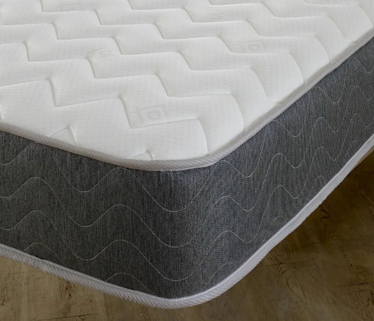 WaveFlex Hybrid Mattress (90x190cm) | 18cm Deep Pl - Image 1