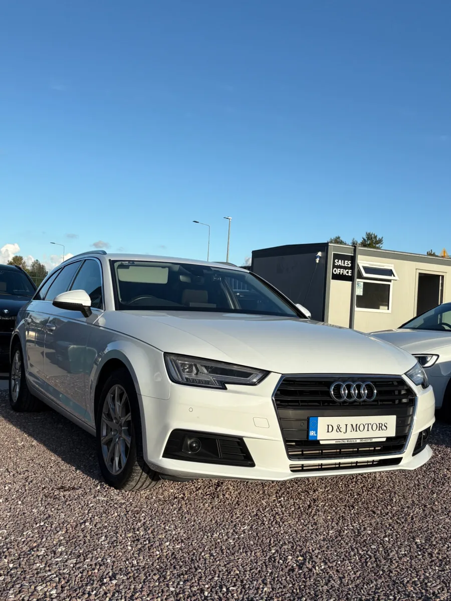Audi A4 2.0 TFSi Avant 2017 Automatic - Image 4