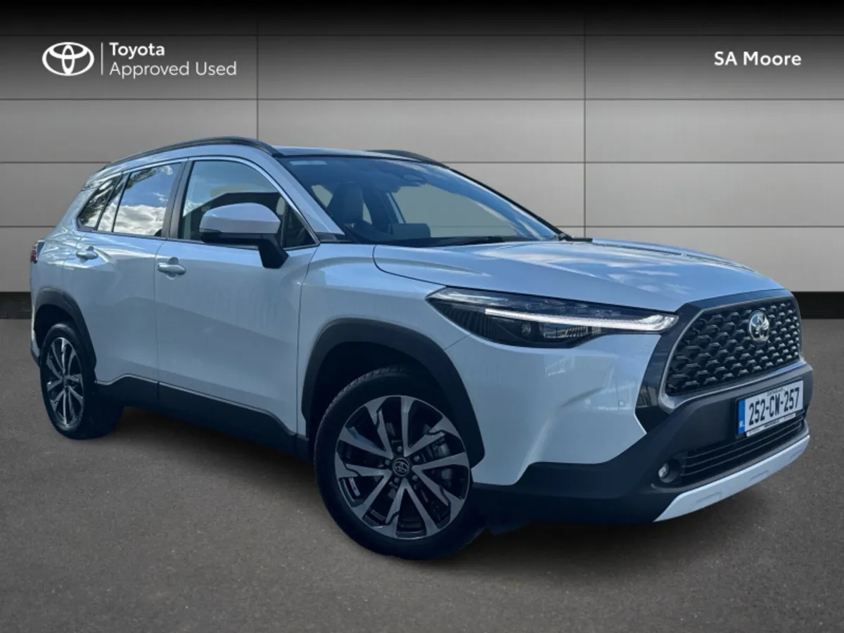 Toyota Corolla Cross SOL - PANORAMIC ROOF - Image 1