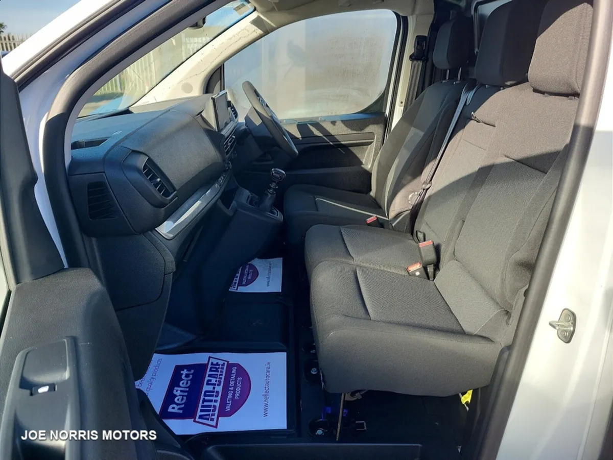 Peugeot Expert PROFESSIONAL LONG 1.5  LOW KMS - Image 4