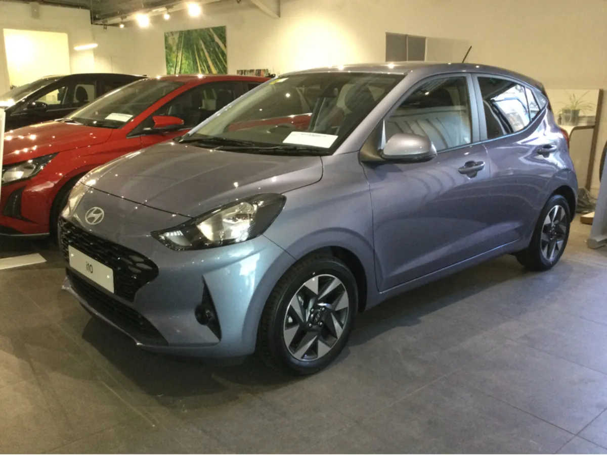 Hyundai i10 DELUXE PLUS - Showroom Demo - Delivery - Image 3