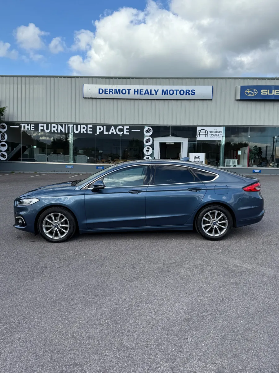 Ford Mondeo 2022 - Image 1