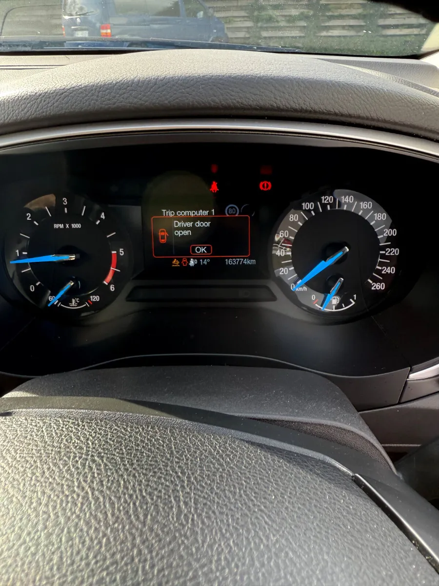 Ford Mondeo 2022 - Image 3