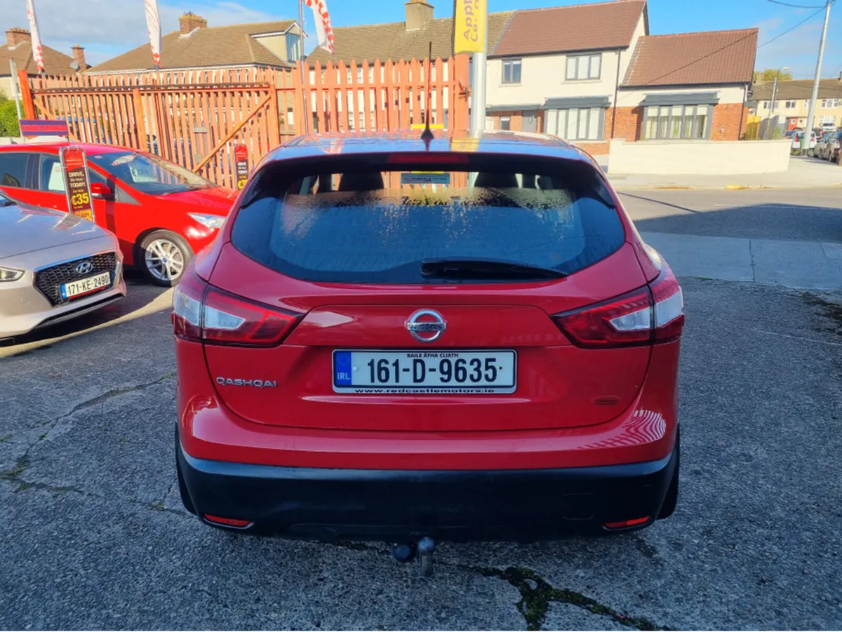 Nissan Qashqai 1.2 PET XE E6 4DR - Image 4