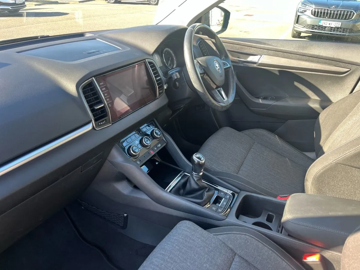 Skoda Karoq 2.0tdi 150bhp 4X4 Style - Image 3