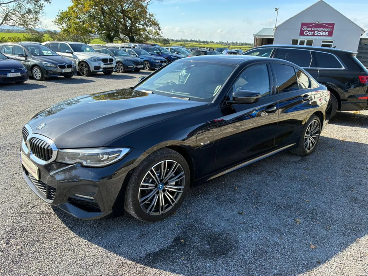 BMW 3-Series M SPORT AUTO - Image 4