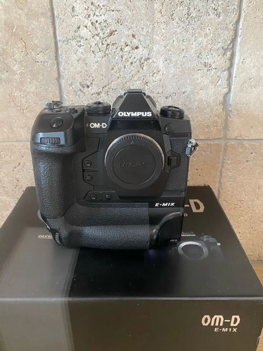 Olympus EM1X + 50-200mm f2.8-3.5 SWD - Image 2
