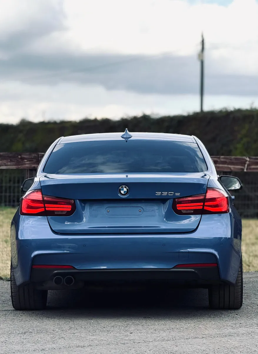 🌟 BMW 330e M Sport 2017 🌟 - Image 3