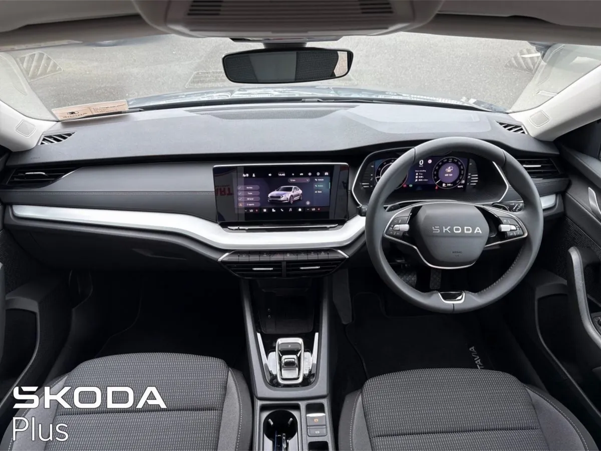 Skoda Octavia Selection 1.5 TSI Hybrid DSG 115BHP - Image 2