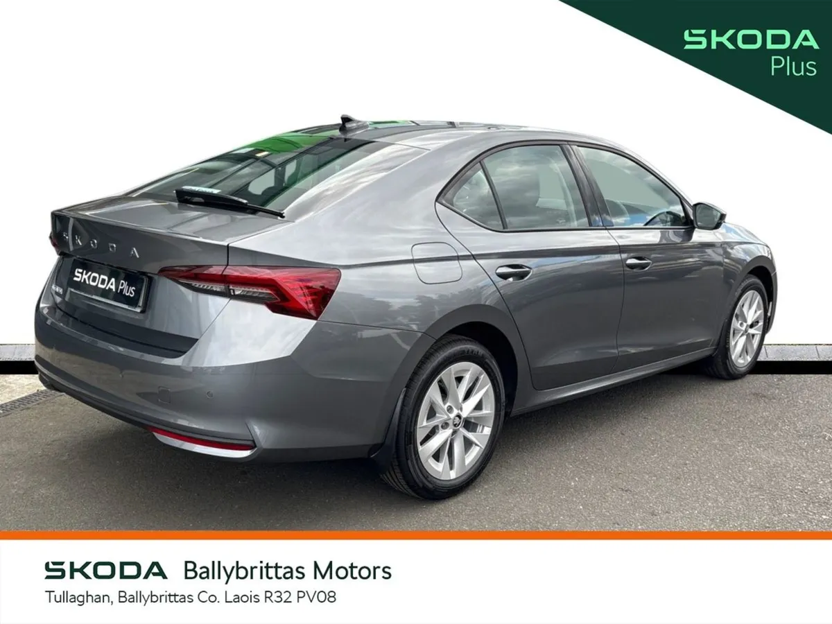 Skoda Octavia Selection 1.5 TSI Hybrid DSG 115BHP - Image 3