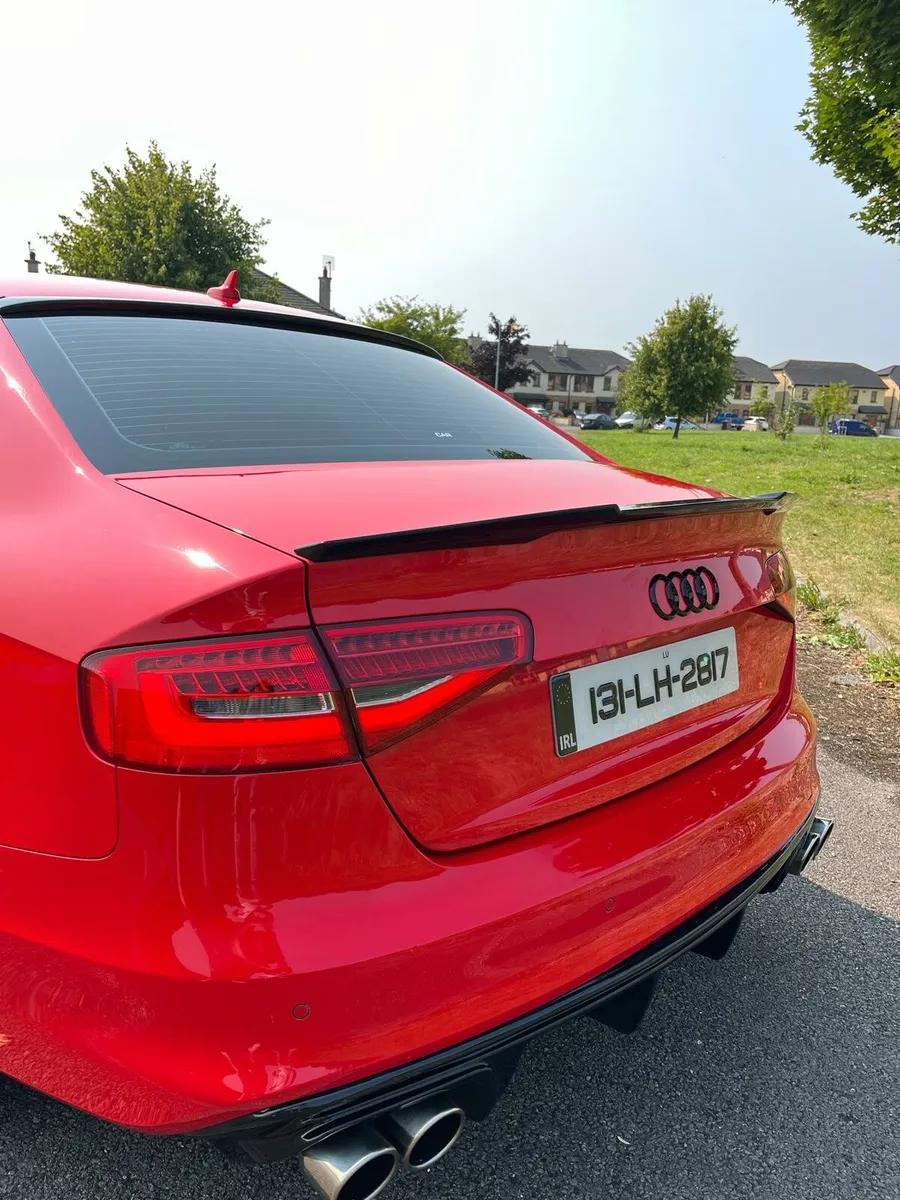 Audi a4 b8.5 sline black ed - Image 4