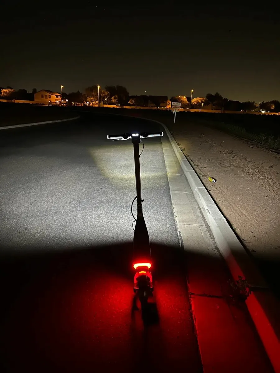 Apollo Go - Dual Motor Scooter - Image 4