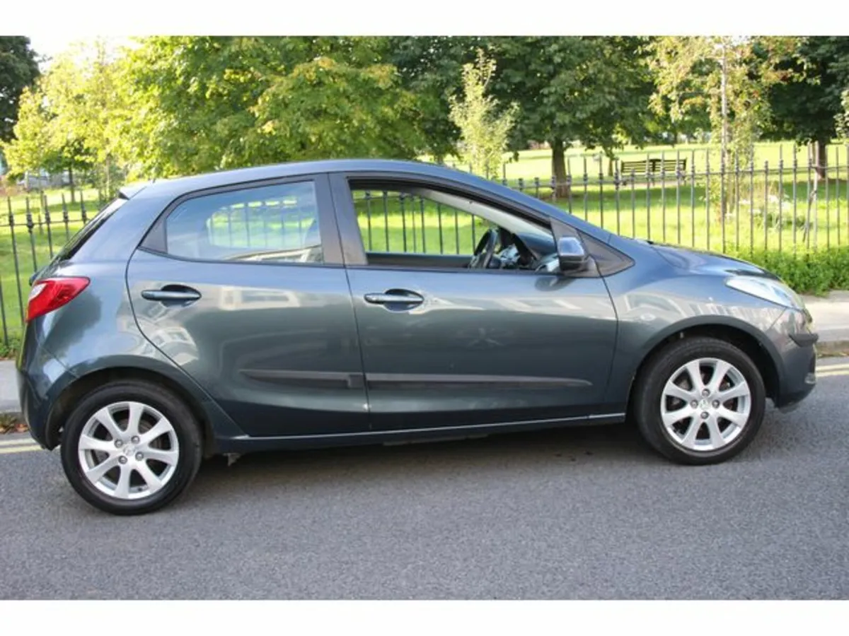 Mazda Mazda2 1.3 Touring - Image 4