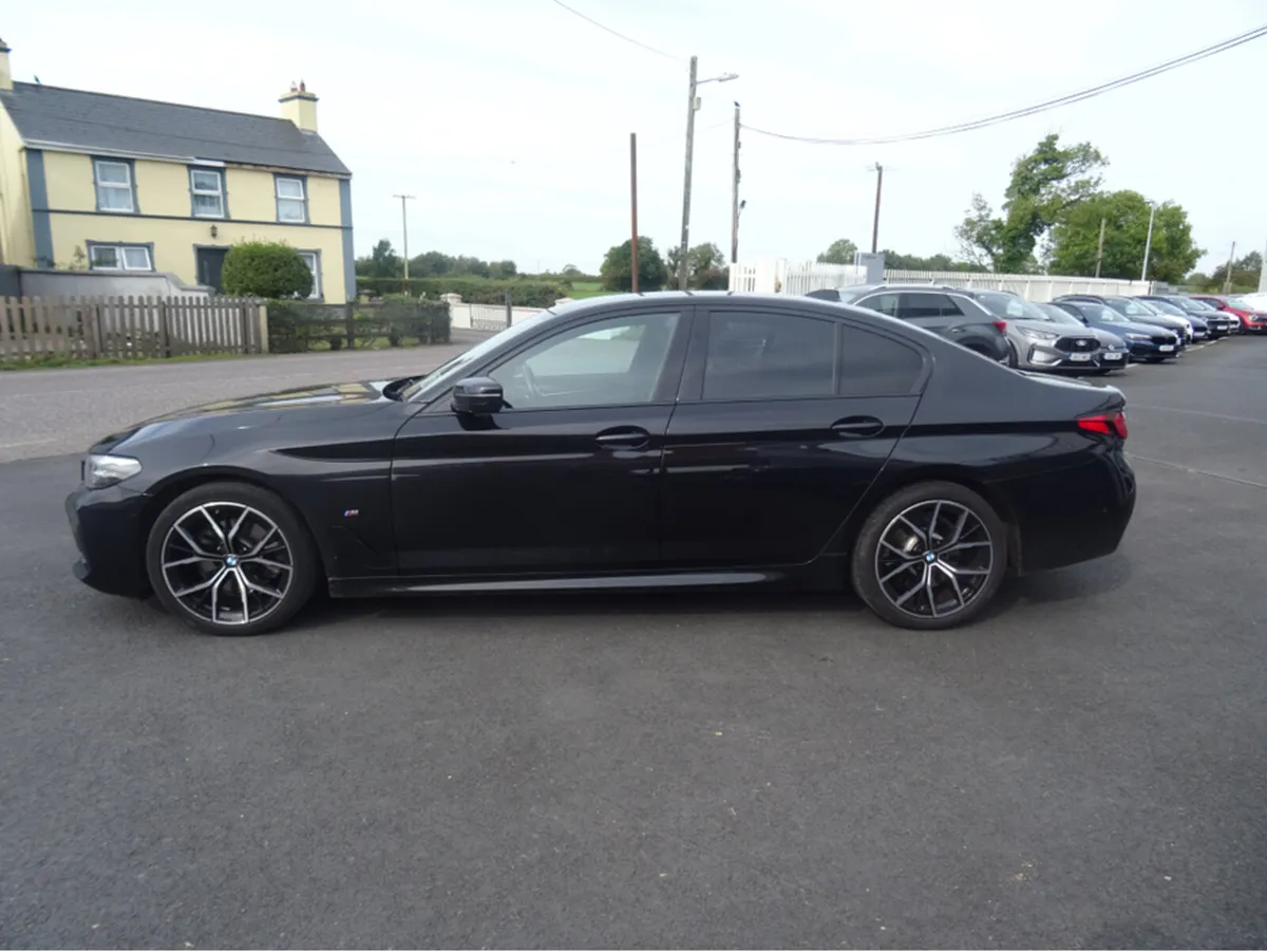 BMW 5-Series D G30 M SPORT MHEV 187BH - Image 4