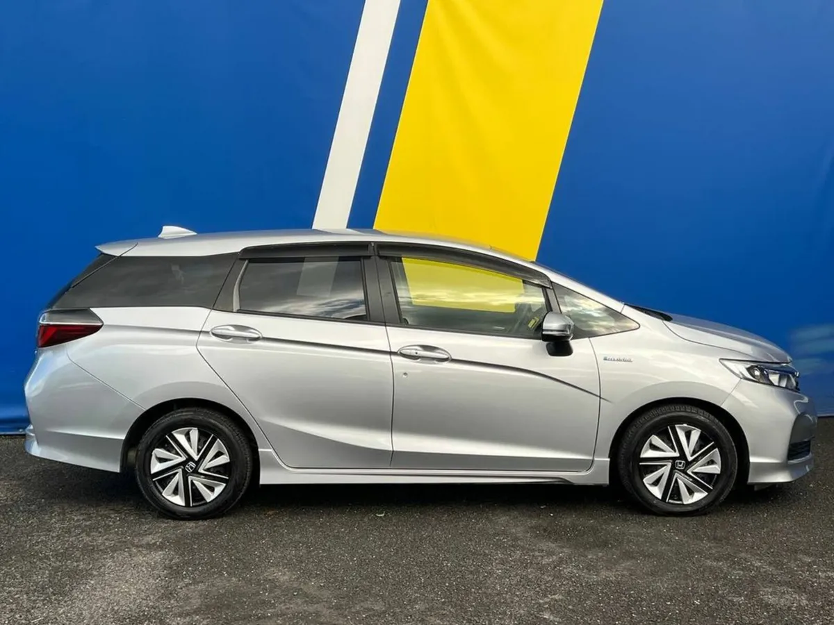 Honda Shuttle SENSING 1.5 HYBRID AUTO // SERVICE H - Image 2