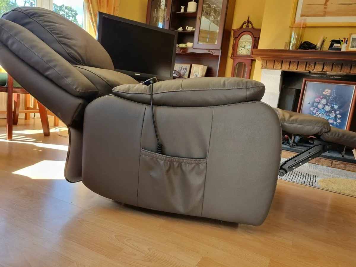 RISER RECLINER FAUX LEATHER ARMCHAIR - Image 4