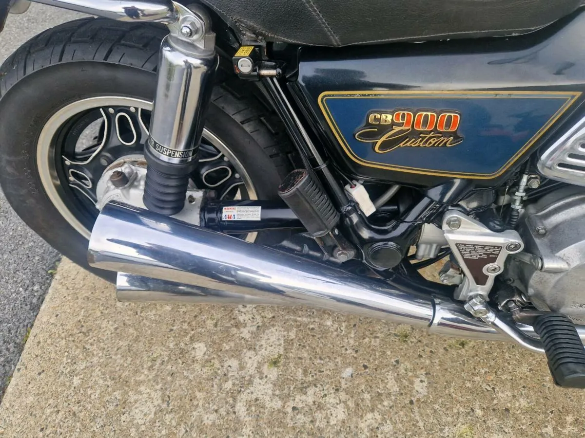 Honda CB 900 Custom MINT - Image 2