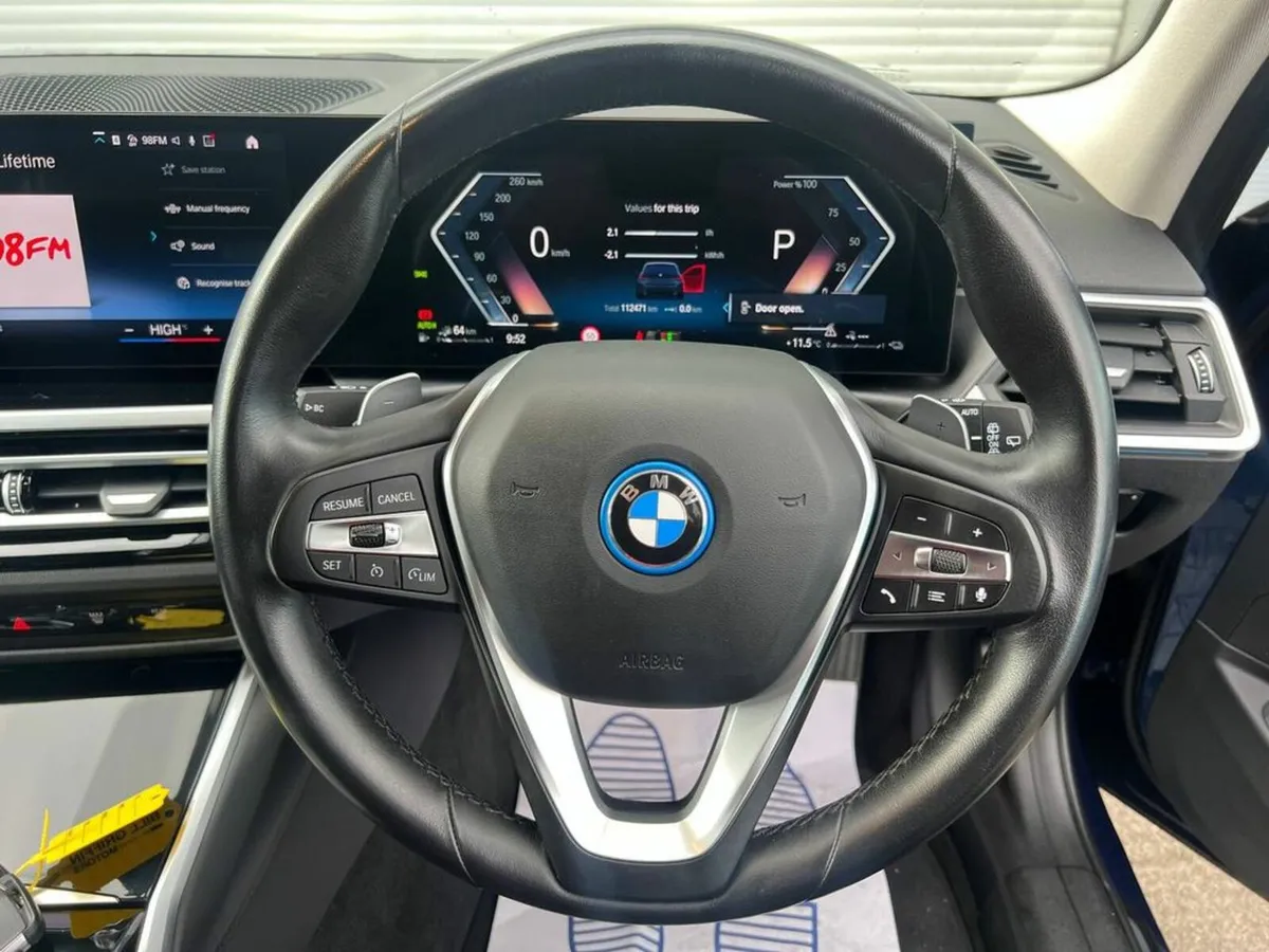 BMW 3-Series 330e TOURING 2.0 PLUG-IN HYBRID AUTO - Image 4