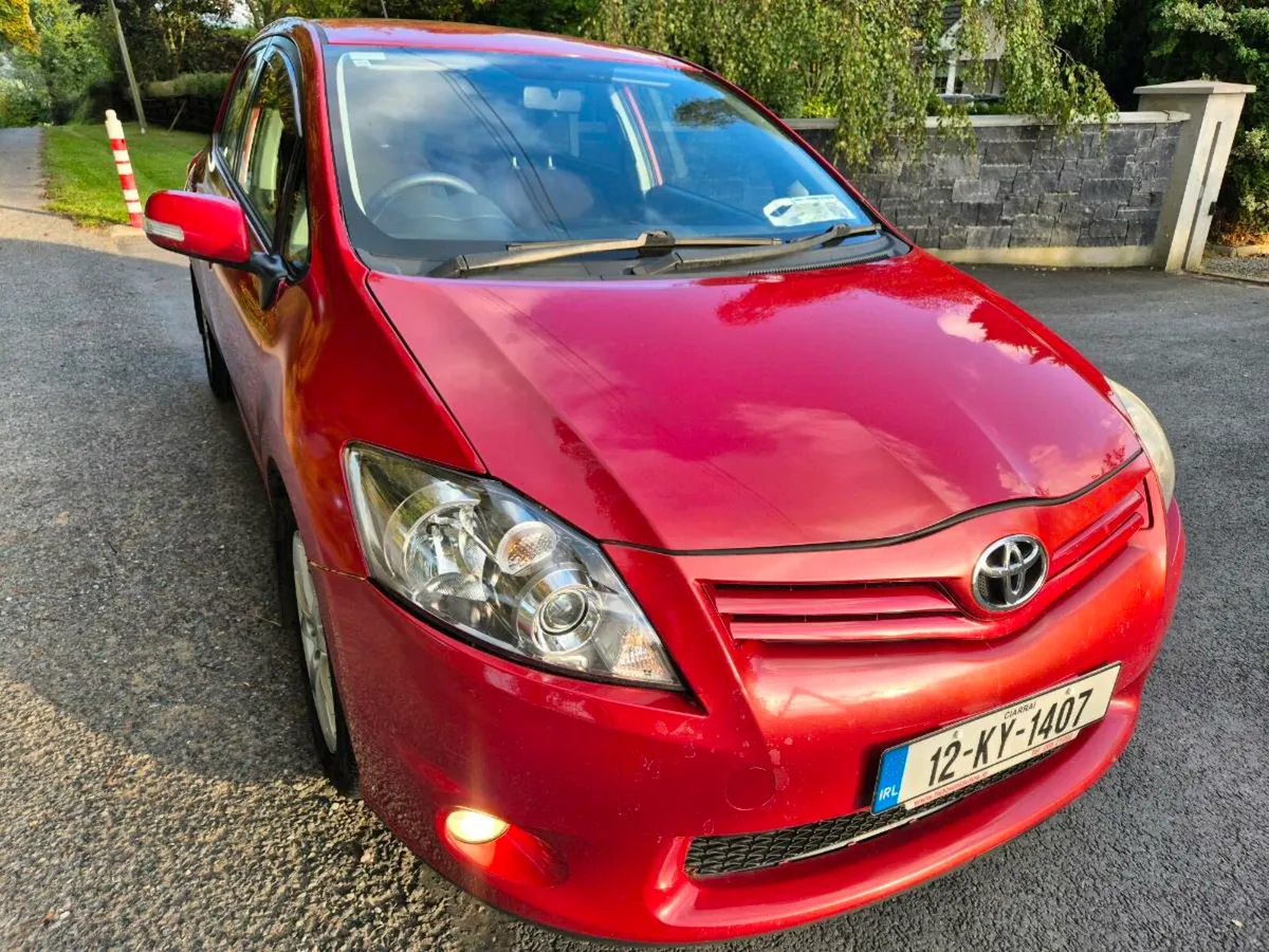 Toyota Auris Diesel - Image 4