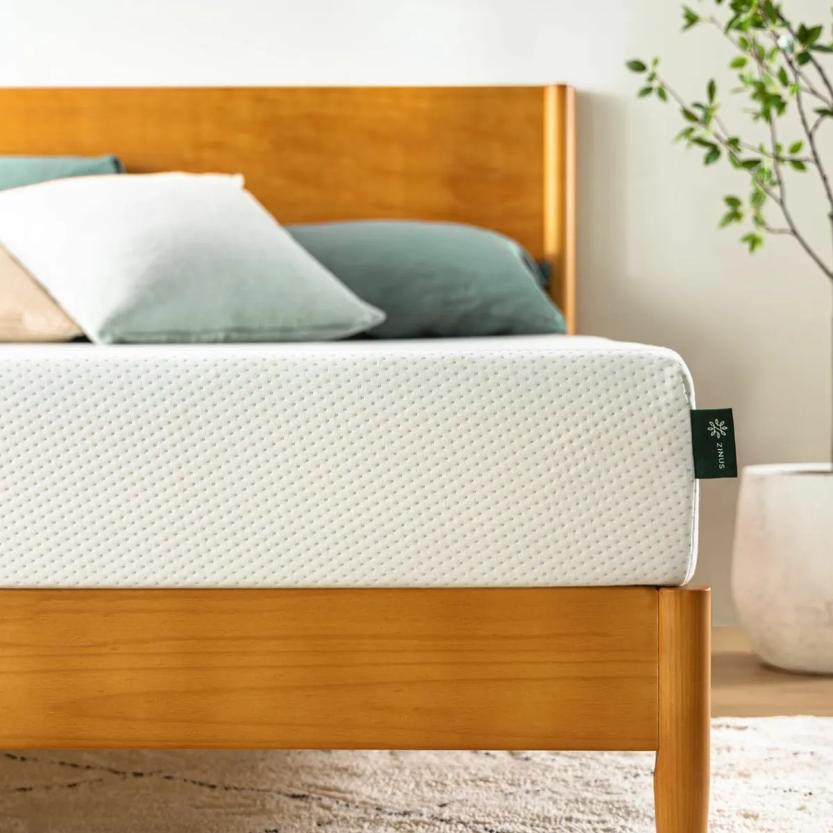 Cool Gel Mattress 140 x 200 cm – Comfortable Foam - Image 1