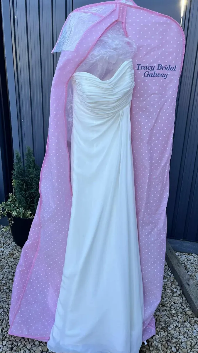 wedding dress - Image 1