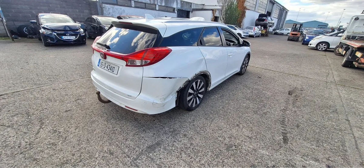 15 Civic Est…Diesel - Image 2