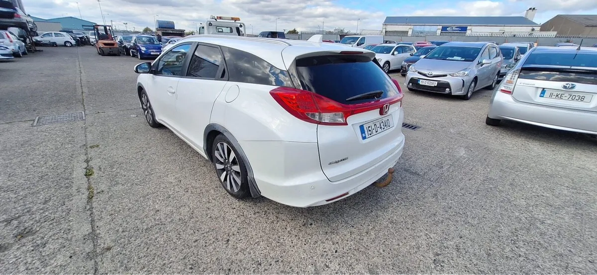 15 Civic Est…Diesel - Image 3