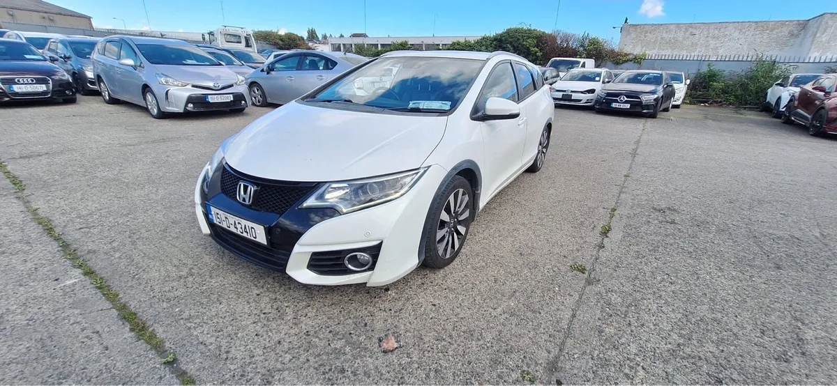 15 Civic Est…Diesel - Image 1