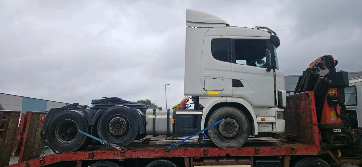 TRUCKS - Image 3