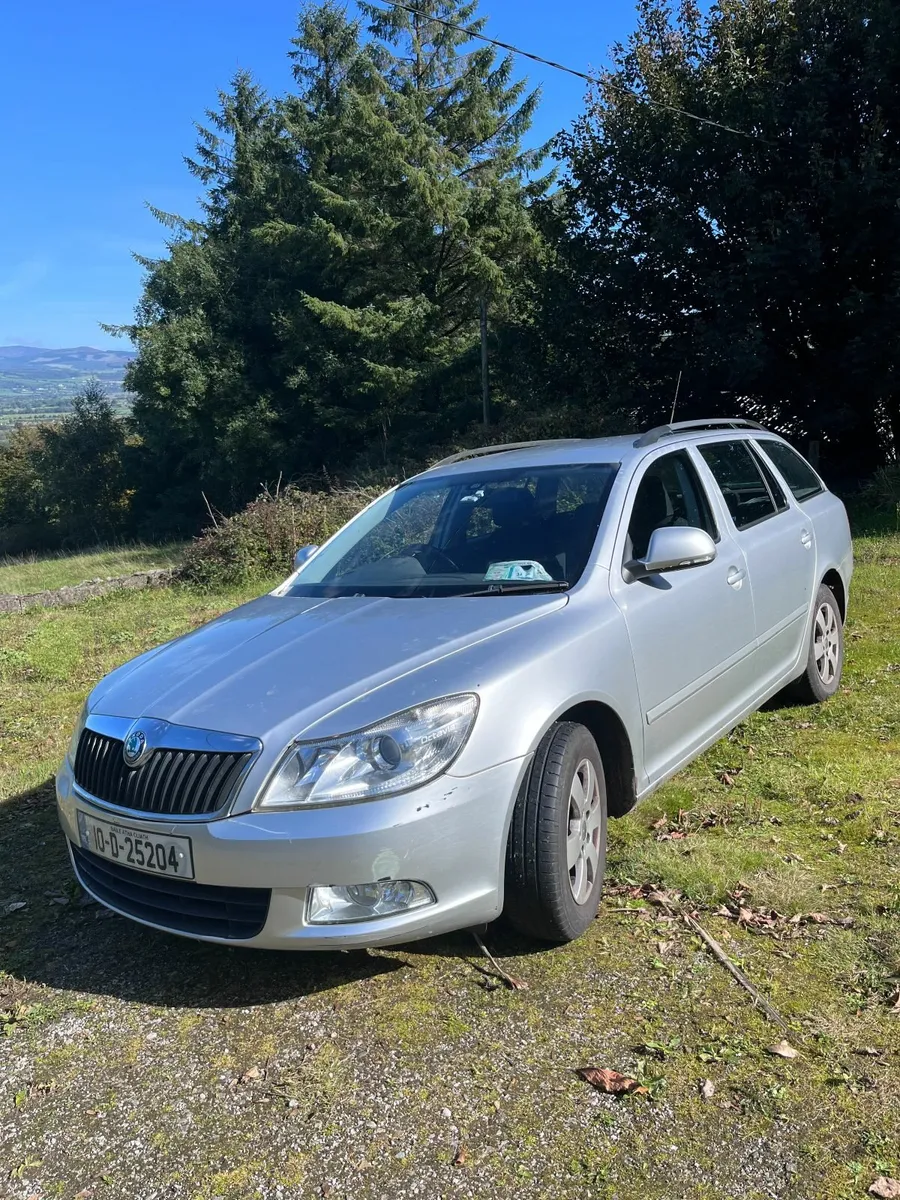 Skoda Octavia Combi 2010 NCT new, taxed - Image 2