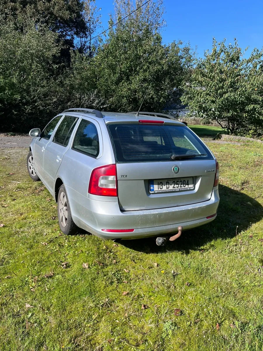 Skoda Octavia Combi 2010 NCT new, taxed - Image 4