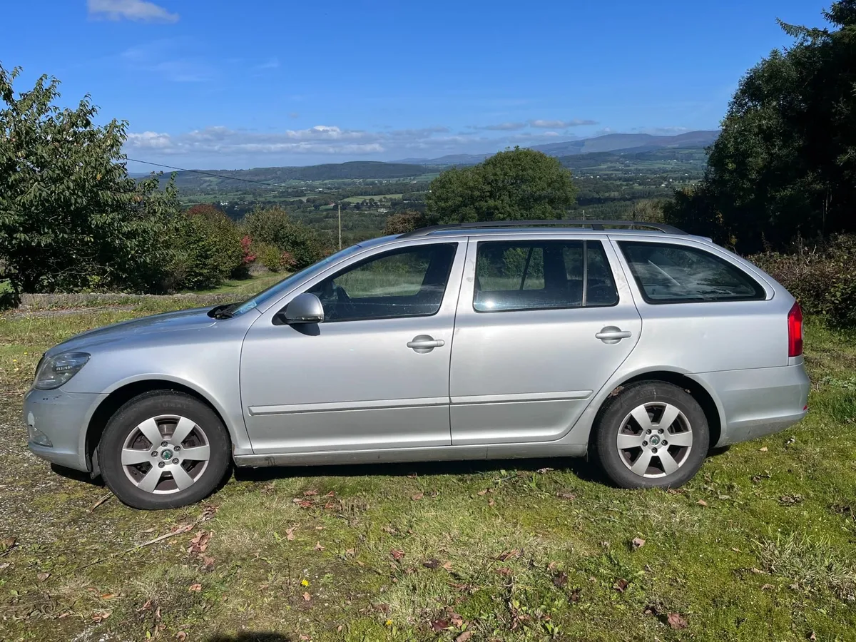 Skoda Octavia Combi 2010 NCT new, taxed - Image 1