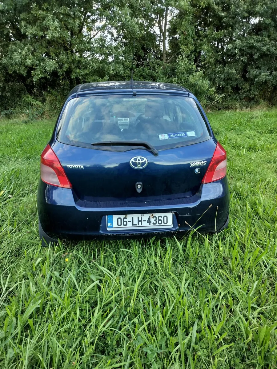 Toyota Yaris 2006 - Image 2