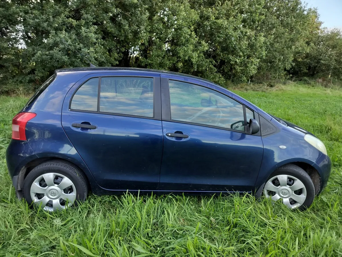 Toyota Yaris 2006 - Image 4