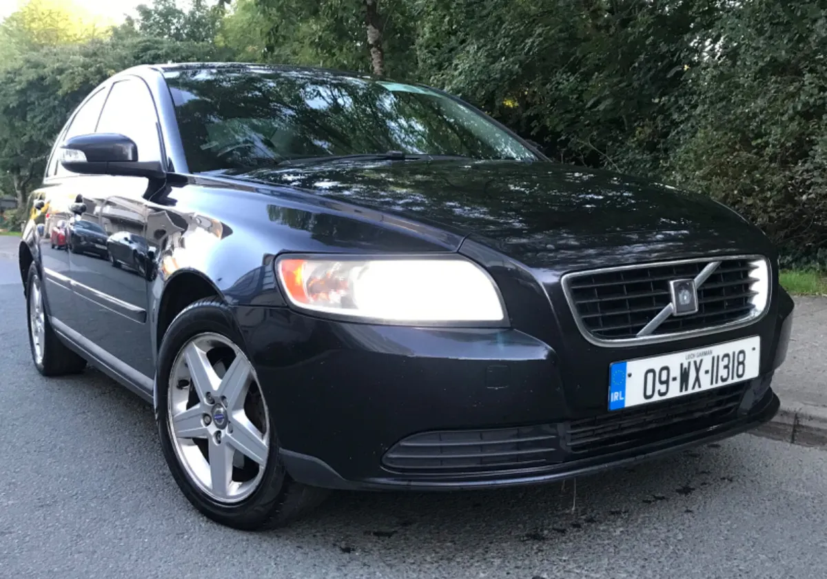 Volvo S40 2009 2.0 Tdi D4 Elite Edition - Image 1