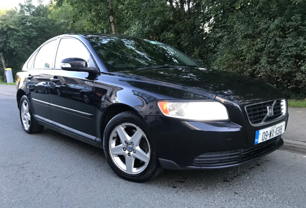 Volvo S40 2009 2.0 Tdi D4 Elite Edition - Image 4