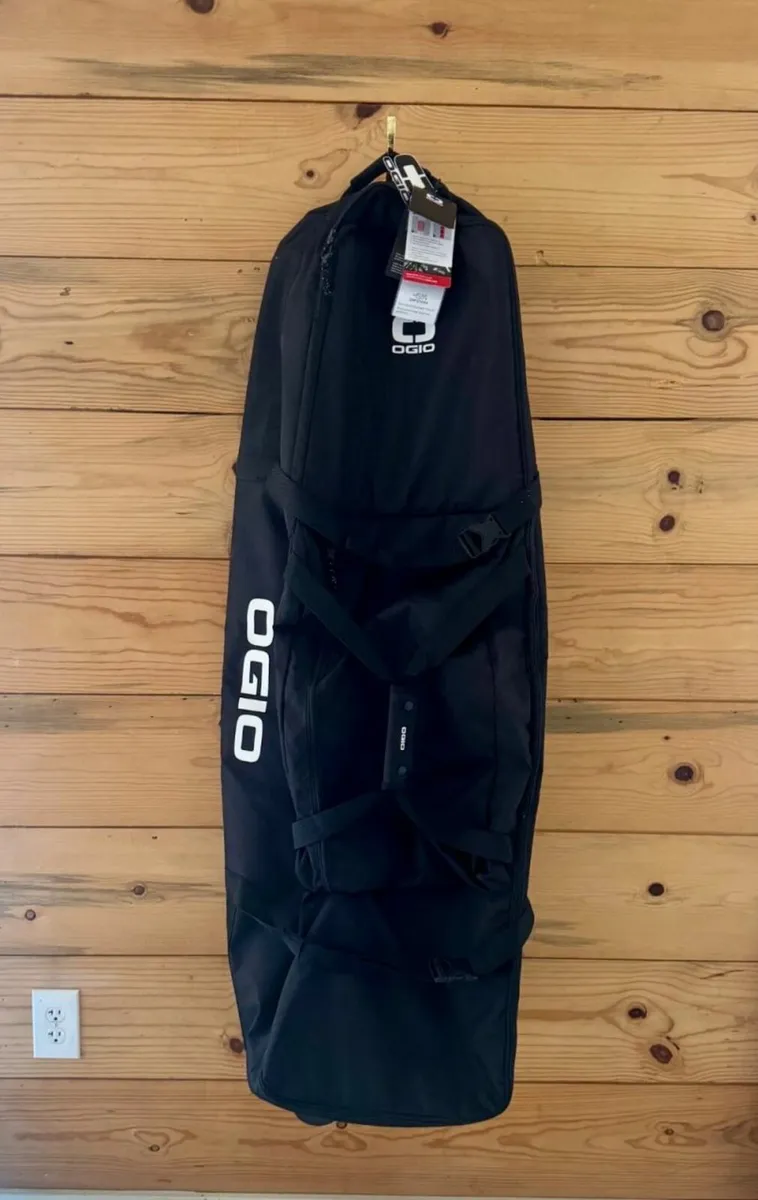 Ogio Alpha Standard Golf Travel Cover, Black - Image 1