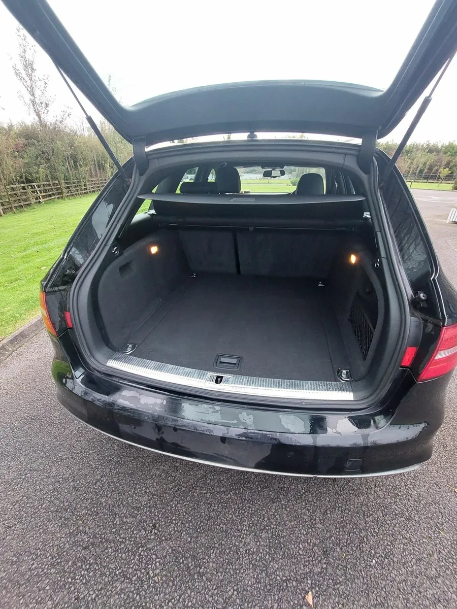 Audi A4 2015 Avant - Image 2