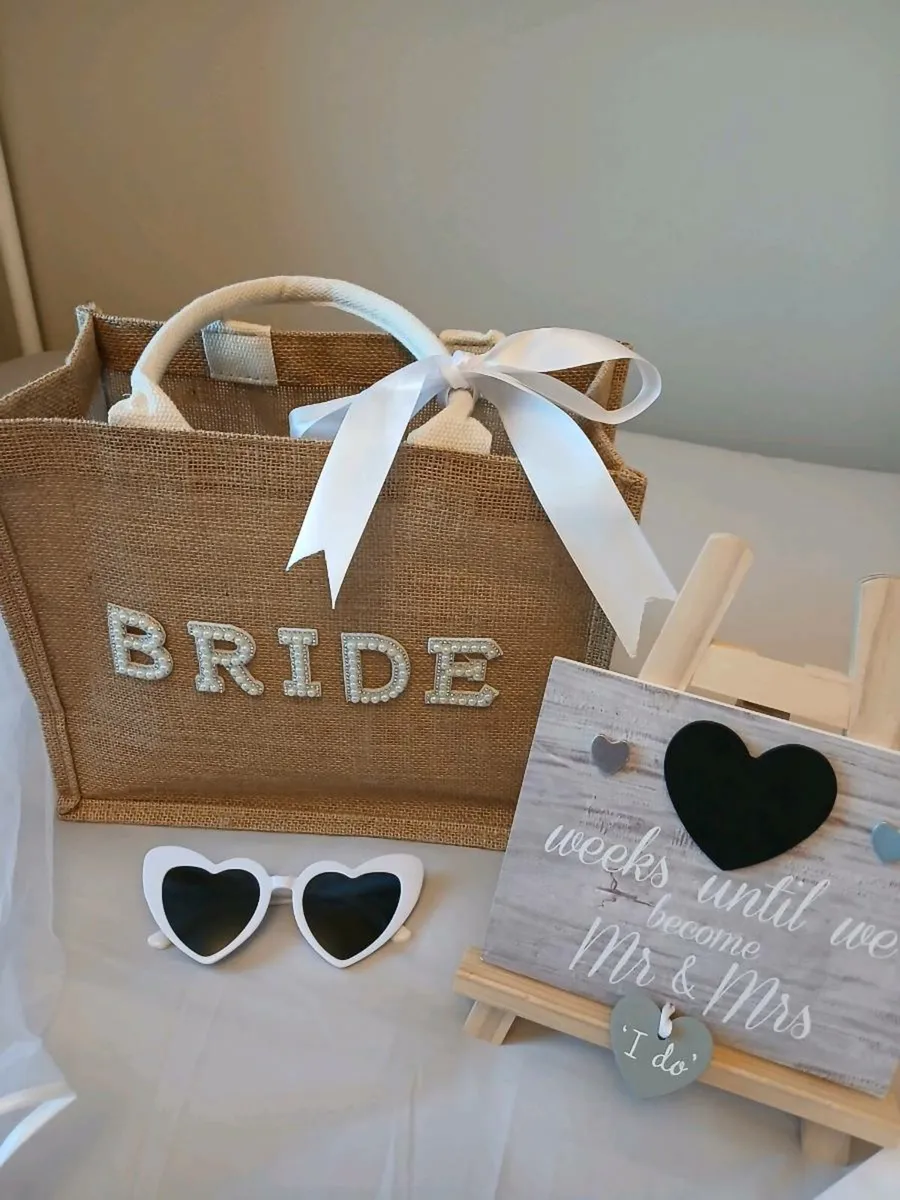 Hen party bride gift pack - Image 3